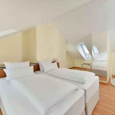 Nh City Sued Hotel 3*