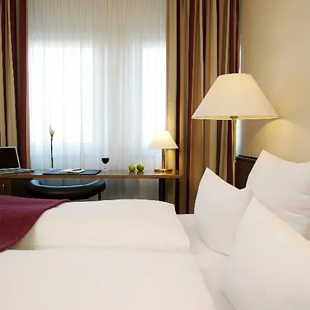 Hotel Nh Sued 3*