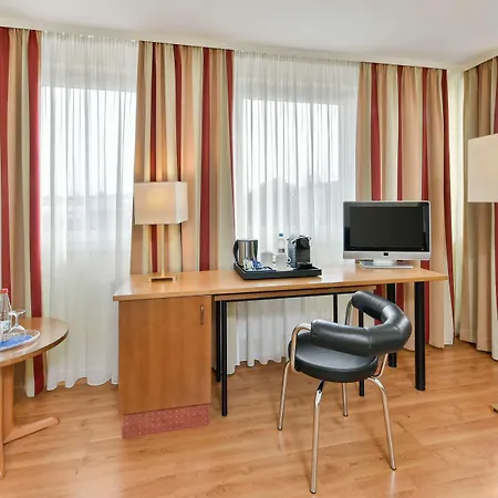 Nh Sued Отель 3*